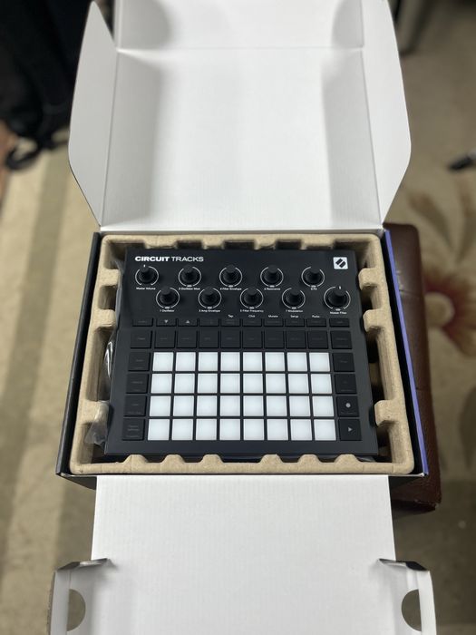 Продам Novation circuit tracks