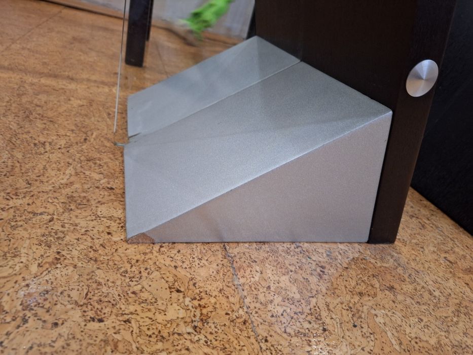 Стъклена маса за трапезария