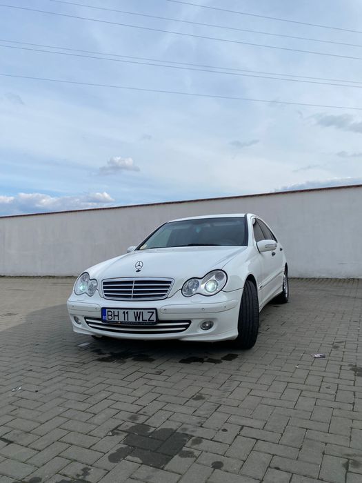 Mercedes c class w203 2005