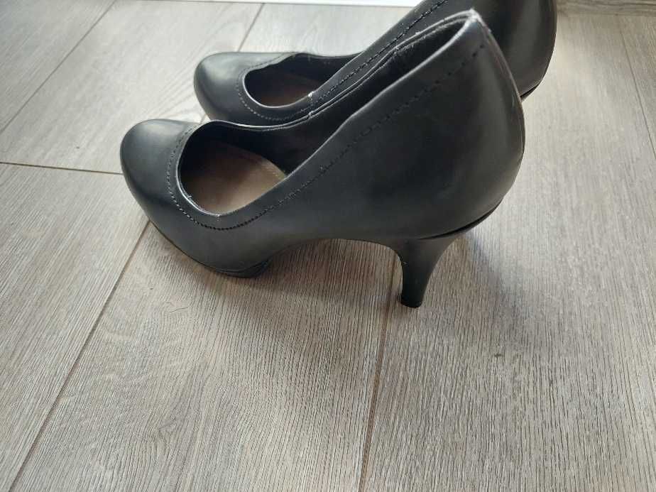 Дамски кожени обувки -НОВИ-последна бройка -40номер