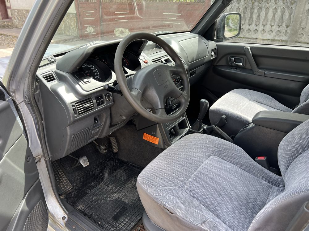 Mitsubishi Pajero 2.5 TD