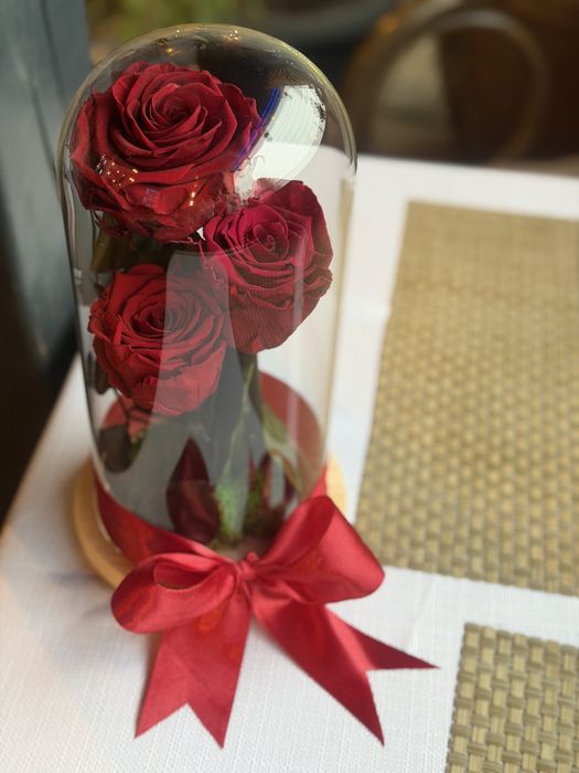 Trandafiri criogenati in cupola sticla diverse culori