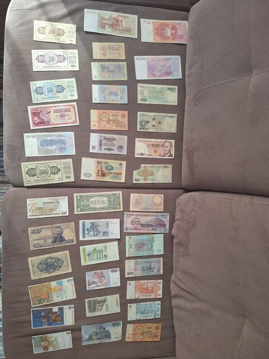 Vând lot bancnote străine 38 de bucati