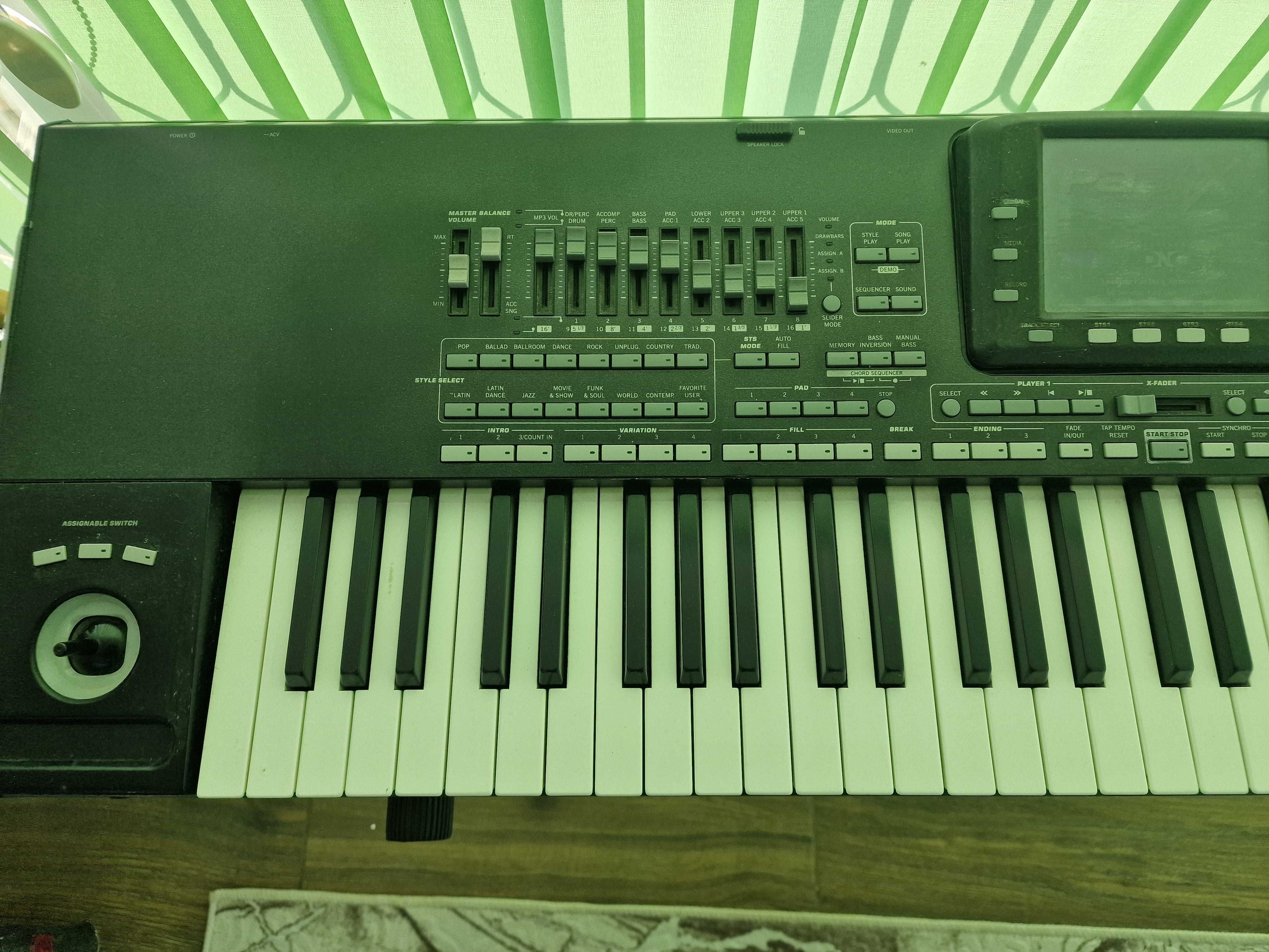 KORG pa3x-76 key