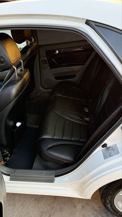 Gentra 3 позиция  152000 км мерс 204 салон, шумка боган, идеал. Метан