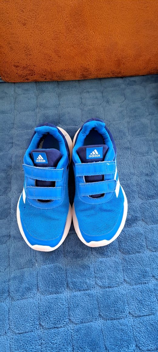 Adidas Оригинални 35 номер