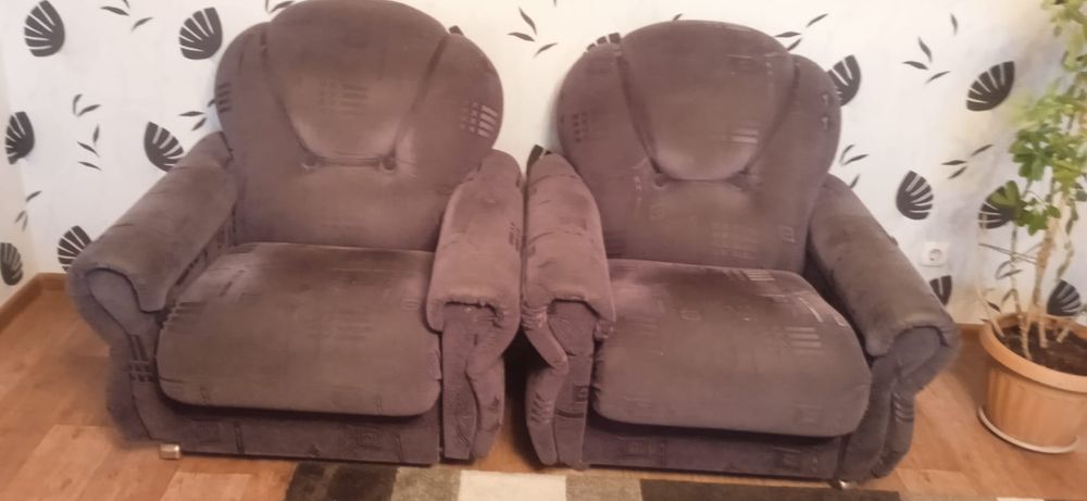 Диван и два кресла