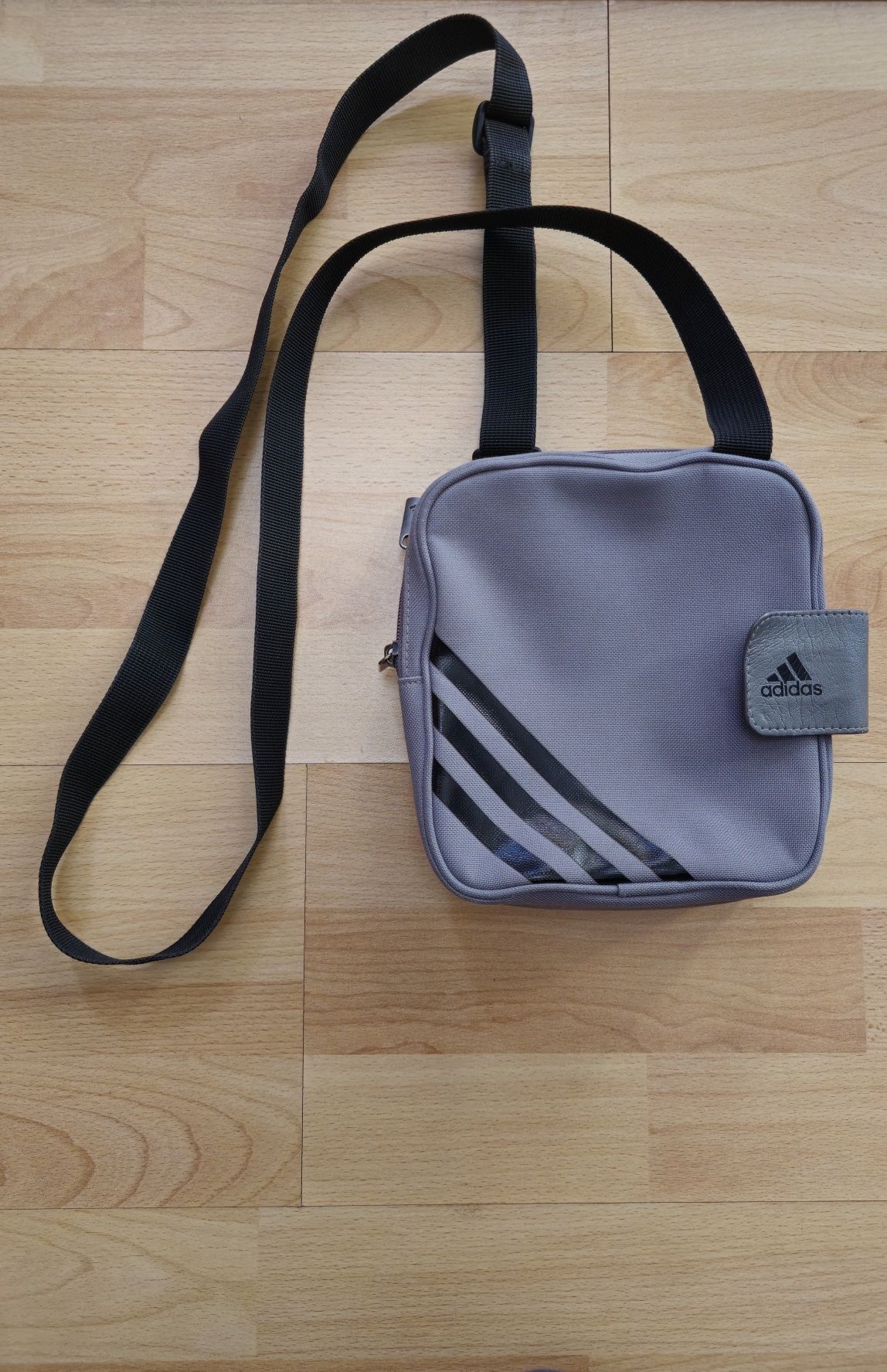 Спортна чантичка Adidas