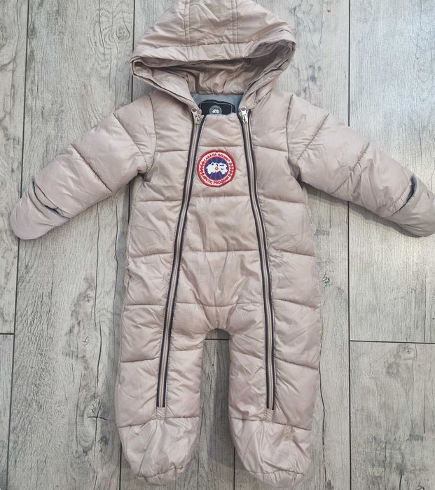 Комбинезон в хорошем состоянии.