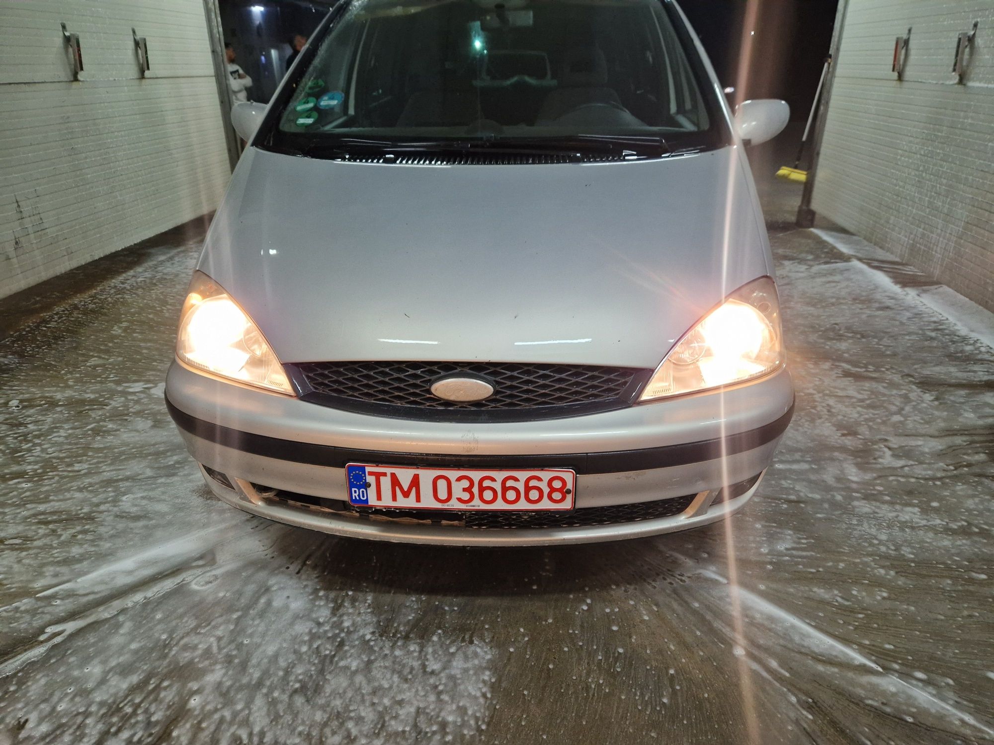 Vând ford Galaxy an 2005 motor 1,9