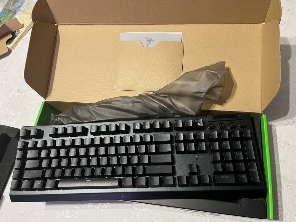 Клавиатура Razer Huntsman V2