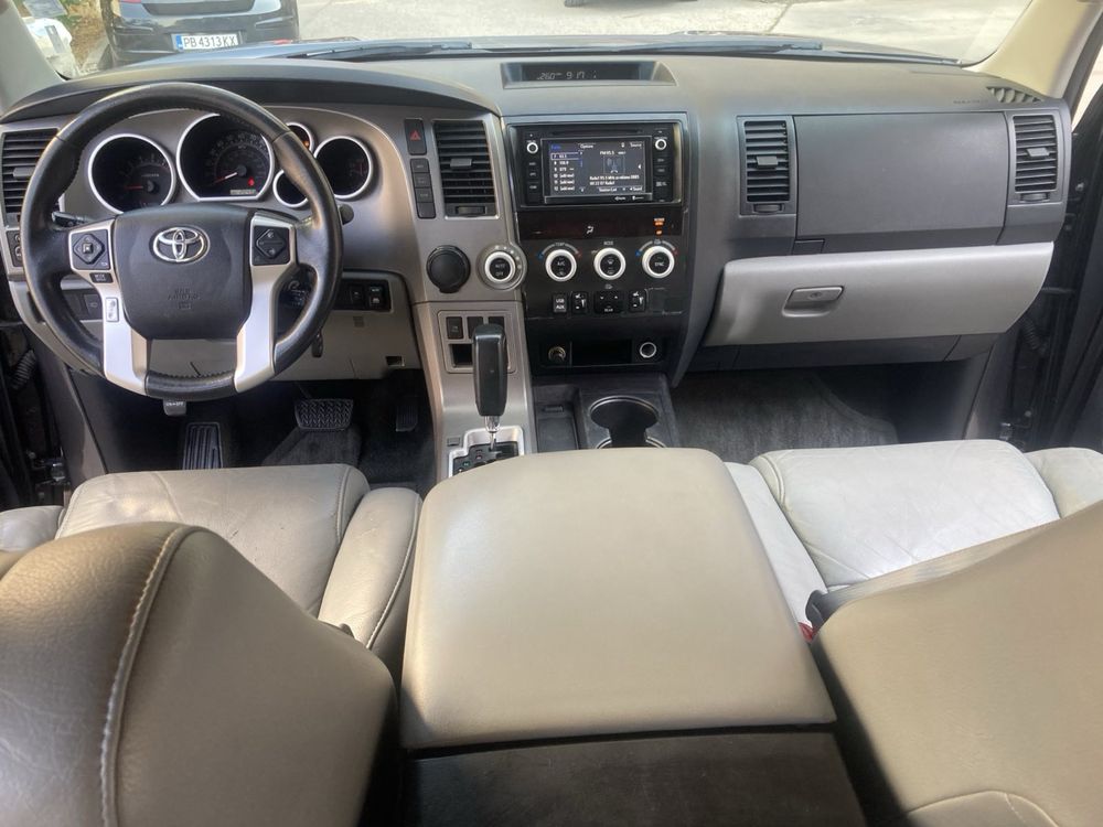 Toyota Sequoia 5.7 Газов инжекцион Регистрирана Облужена Бартер