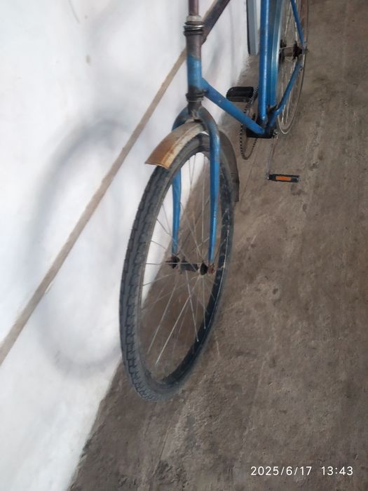 Велосипед сотилади бахоси 550000 булиши