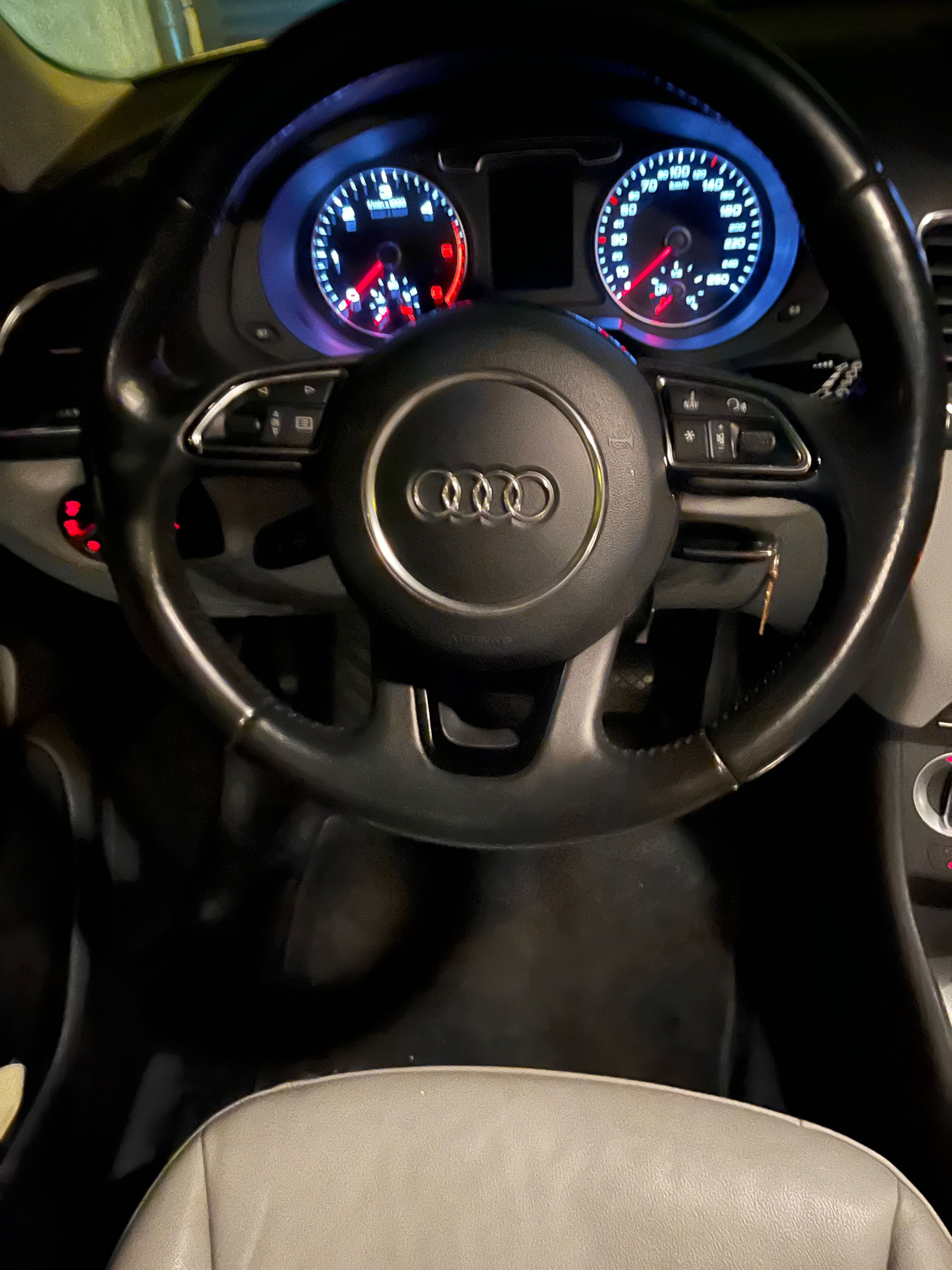 Audi Q3 S-tronic