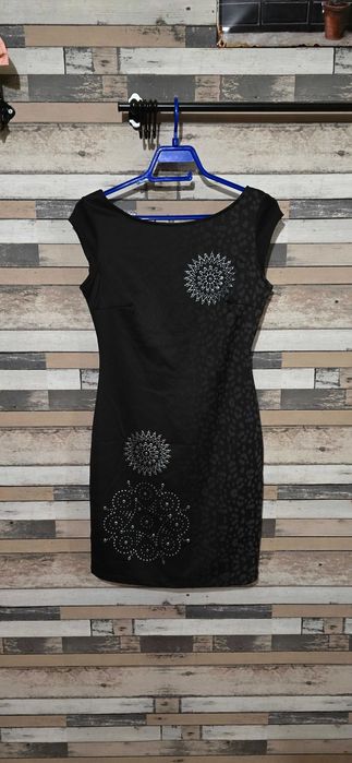 Desigual S-дамска официална  рокля (х-282)