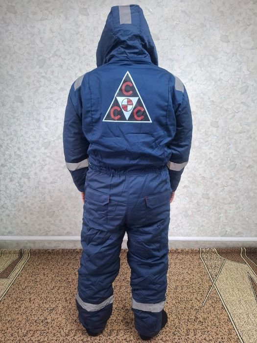 Сатылады бушлак комбинезон зимний ботинка