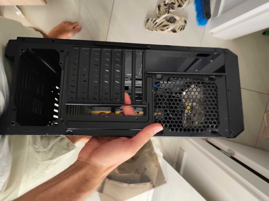 Antec Carcasă PC gaming