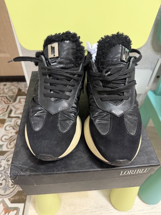 Зимние Кроссовки женские 37 размер