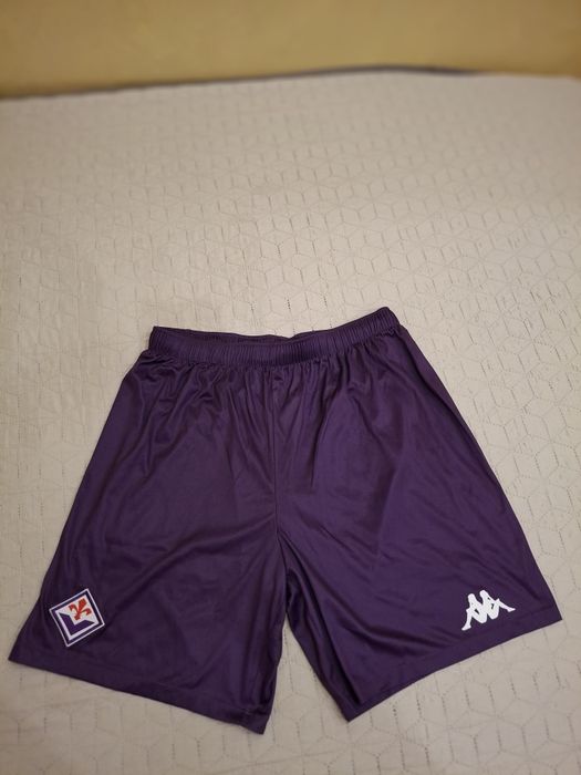 Футболен екип на FIORENTINA