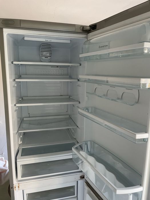 Хладилник с фризер Ariston MBT 2022CZ