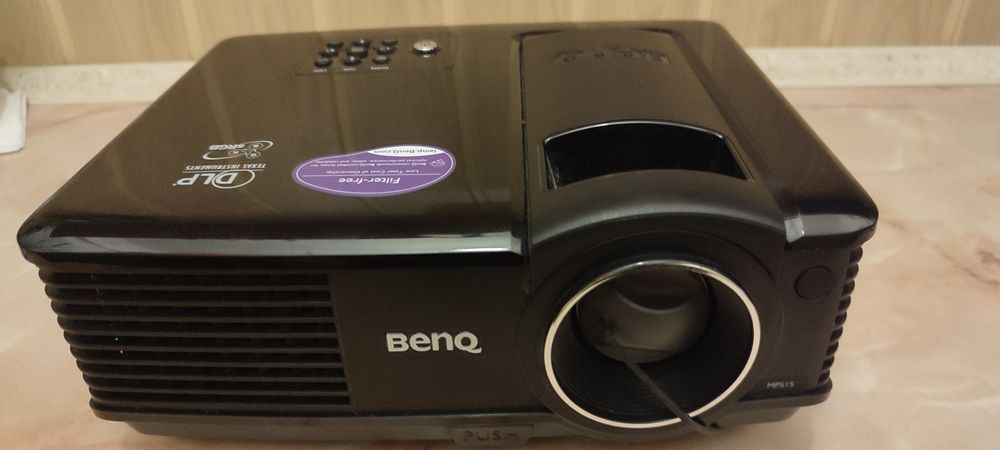 Videoproiector  Benq model MP515