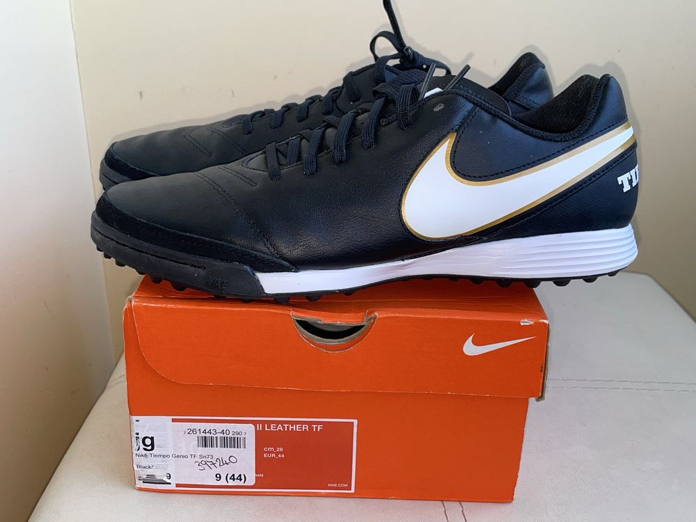 Nike Tiempo Genio