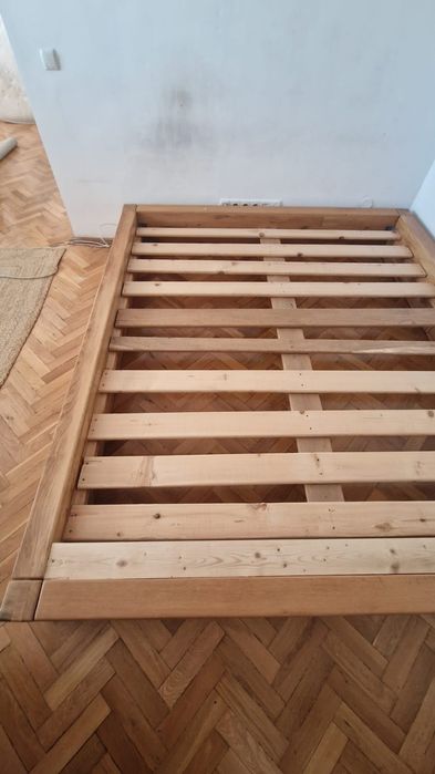 Pat de vanzare din stejar masiv