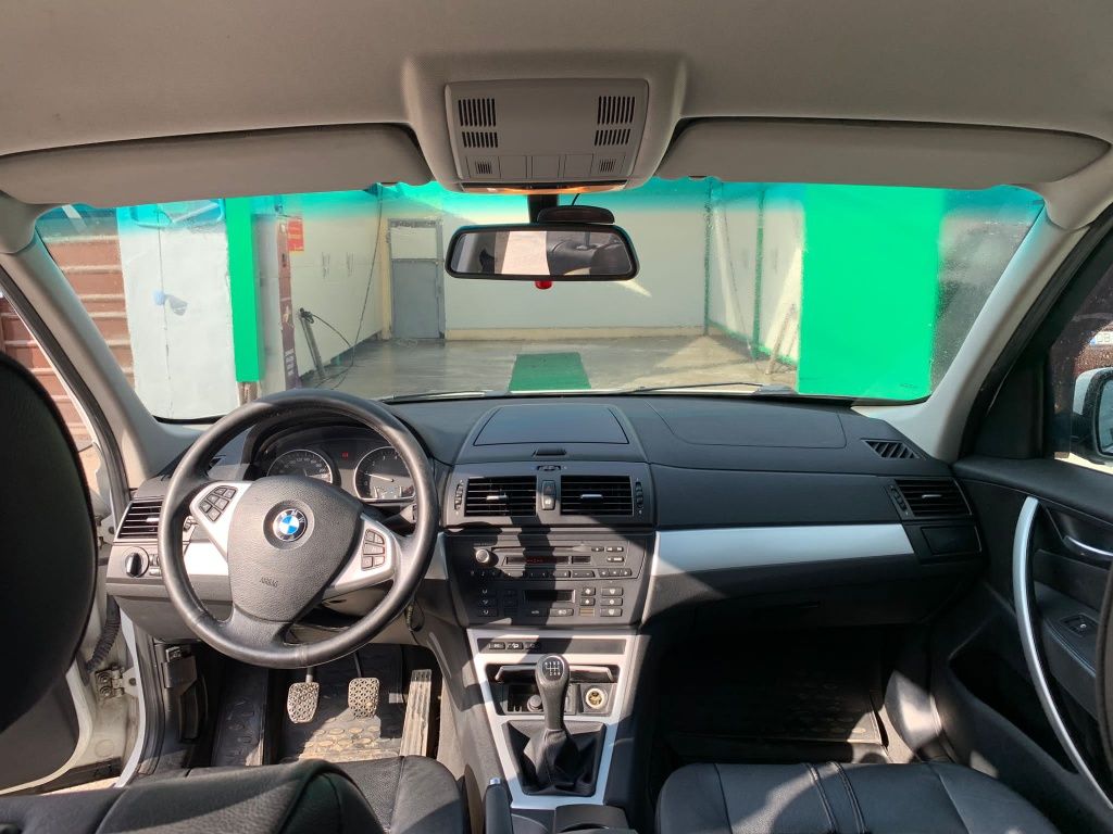 BMW X3 2.0 benzina 150 cai
Distri