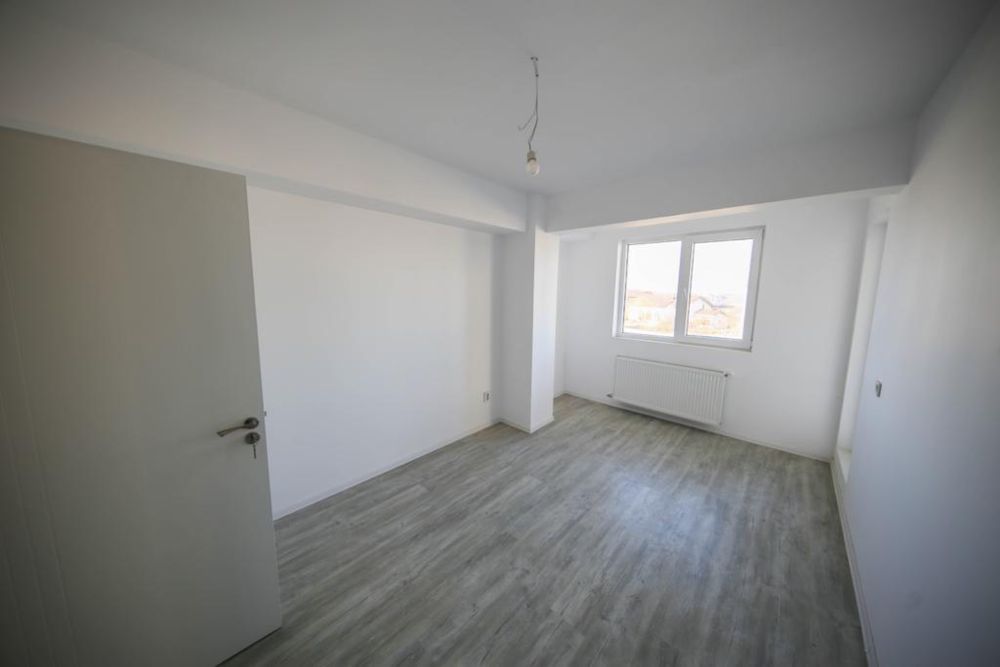 Apartament 3 camere Otopeni , str 23 August