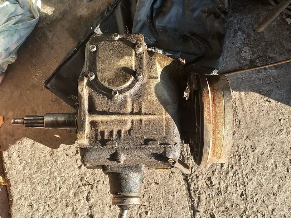 Продам механическую коробку передач  ГАЗ 53, в рабочем состоянии