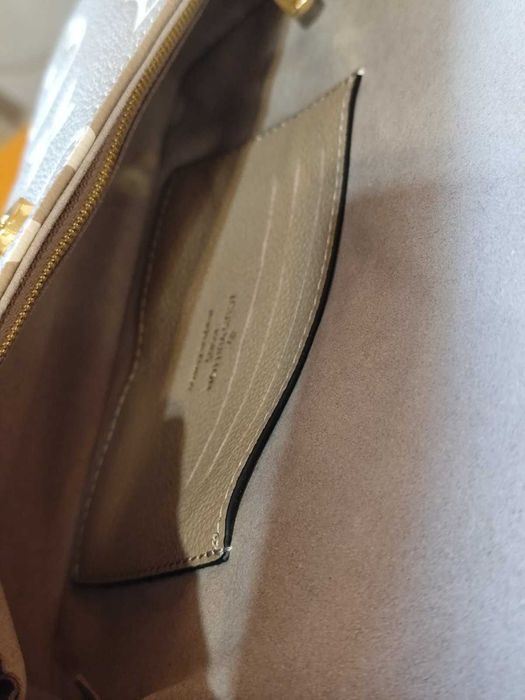 Louis Vuitton дамска чанта със свалящи се кожена каишка и верижка