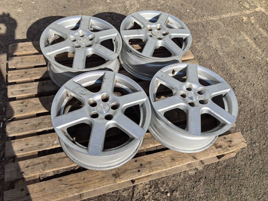 16 цола 5 х 98 мм Ситроен Ц8 / Пежо 807 / Ланча Федра - 7 Инча / ЕТ 27