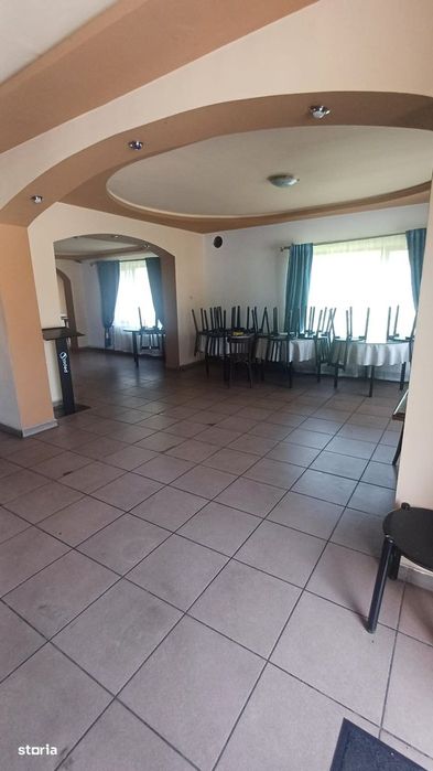 Spațiu cu potențial – restaurant/cafenea cu terasă de 200 mp
