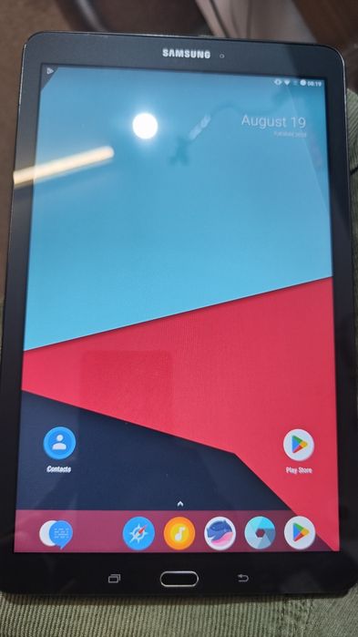 Tableta Samsung galaxy tab e sm-t561se restarteaza