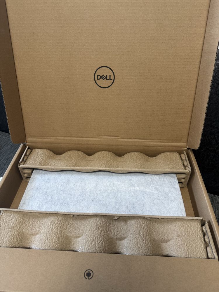 НОВ 15.6' 512GB DELL Vostro 3530 Yettel Гаранция 2025г. Black / Черен