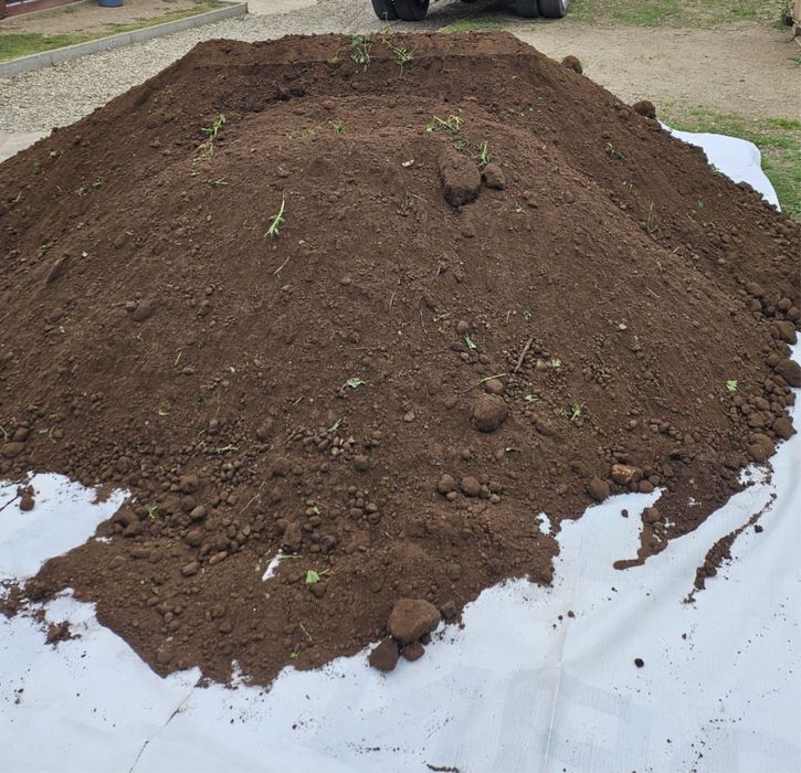 Pământ negru vegetal. Pământ de umplutură