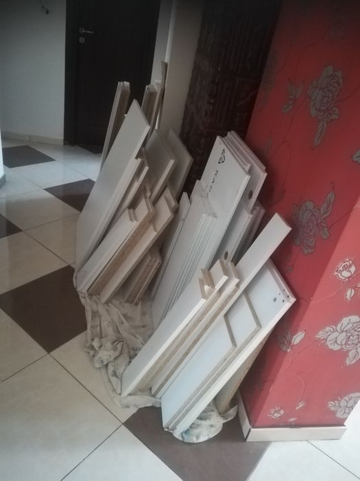 Montaj / montez mobilă făcută pe comandă sau cumpărată din magazin