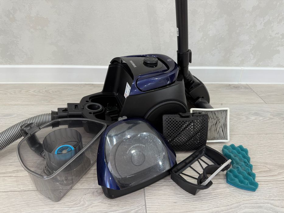 Пылесос  Samsung со стаканчиком