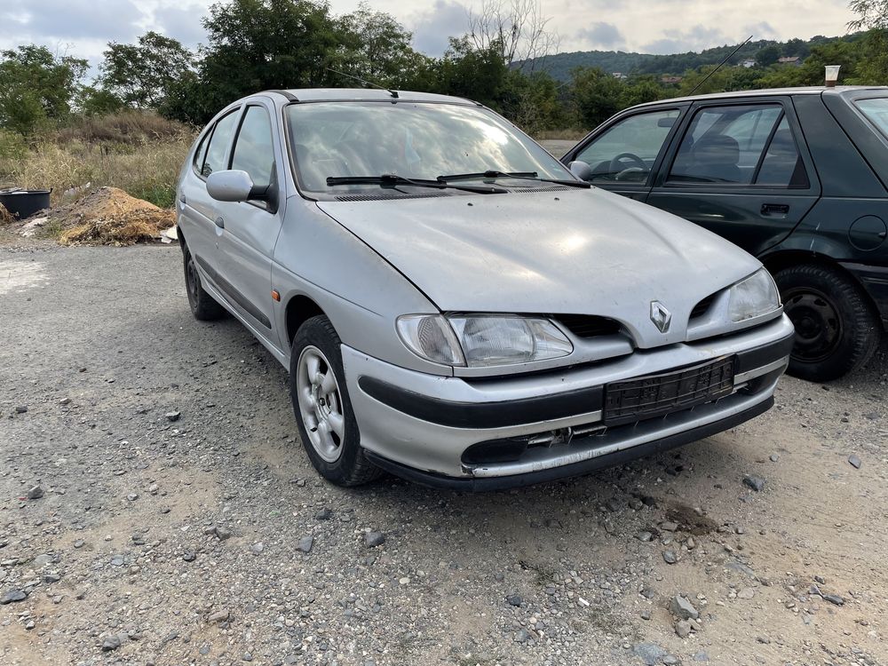 Reno Megane 1.6 90hp 1997 На Части