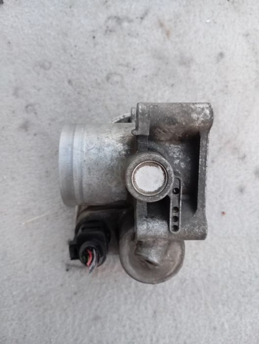 Дроселова клапа Seat Ibiza 6l 1.2i