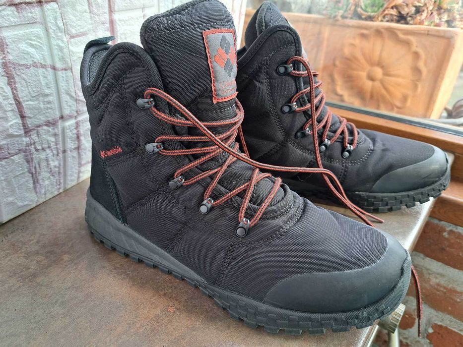 мъжки зимни обувки,боти,туристически,ном43,5 Columbia,