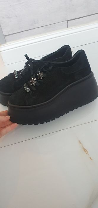 Pantofi damă cu platformă