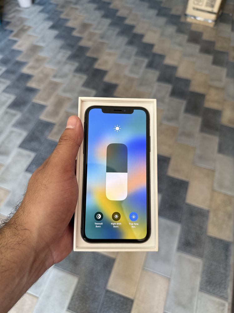 Iphone X Ayfon X 64gb LLA qora sotiladi tel ideal aybi yo face ishlidi