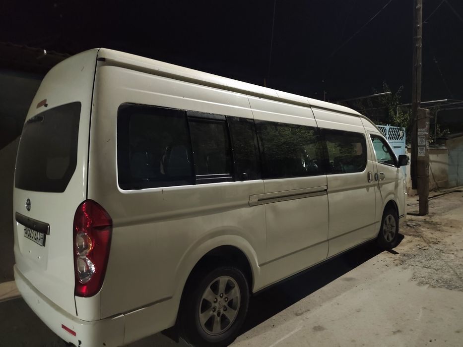 Mikroavtobus joylong