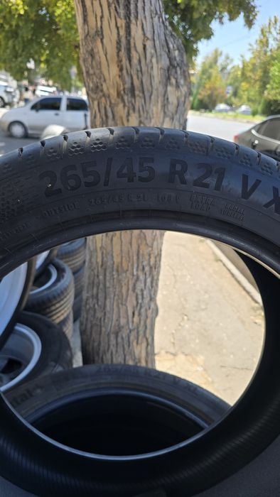 265/45/R21 continental