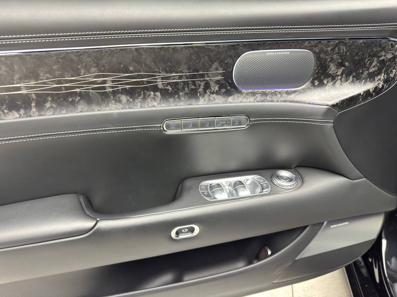 Продается Genesis G90 Limousine