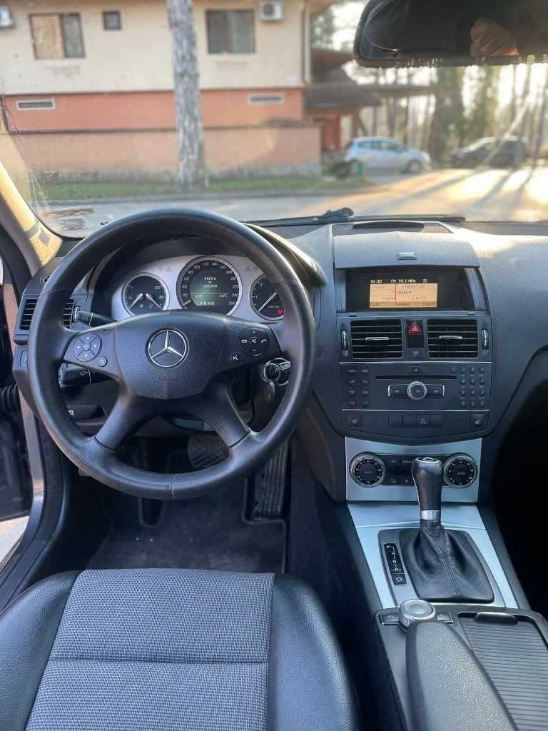 Mercedes-Benz C 320