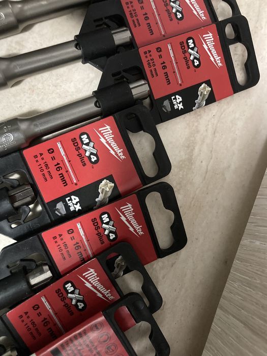 Burghiu Milwaukee Sds Plus 16x160mm si 16x210mm MX4 4 Taisuri