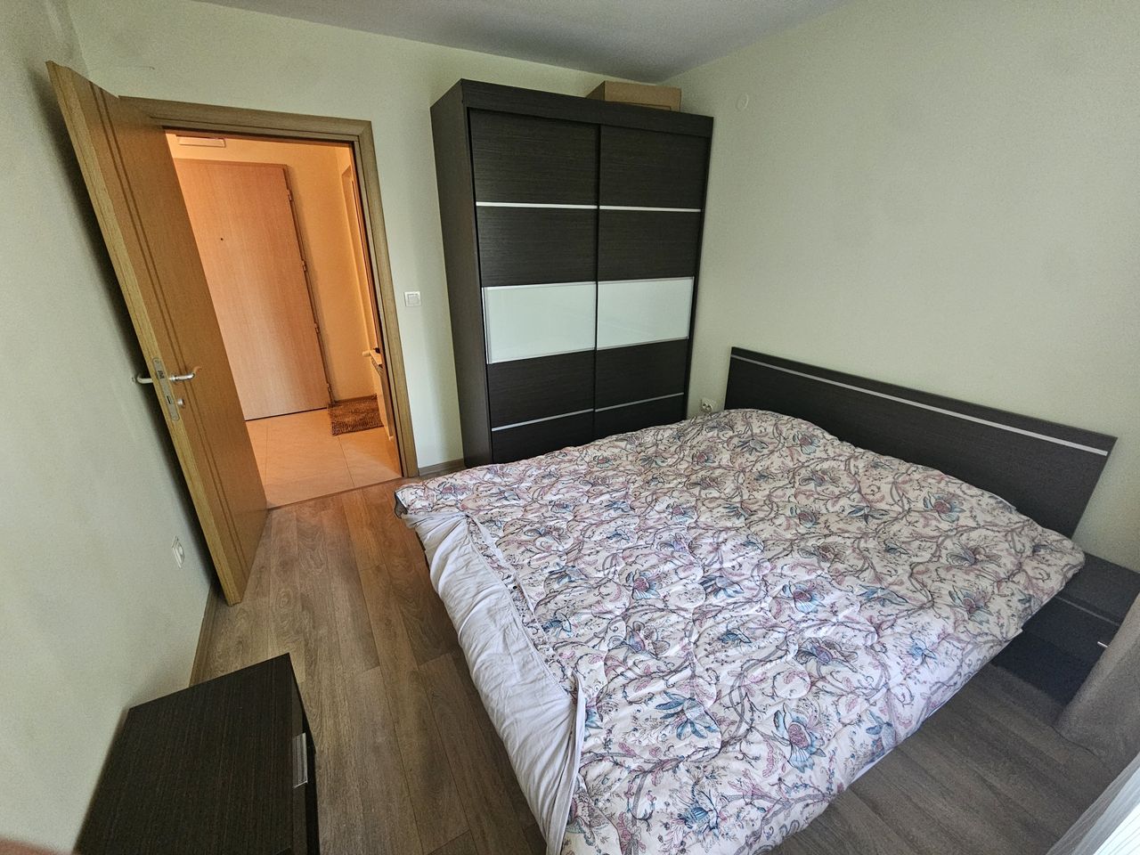 Дава се под наем Тристаен апартамент в Благоевград, Вароша - 90 кв.м за 459 € - Снимка #9