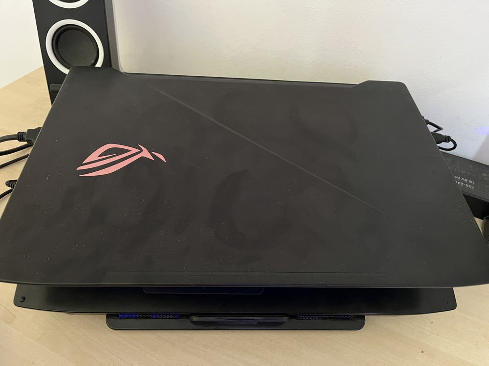 Vand laptop gaming rog strix gl503v si birou electric